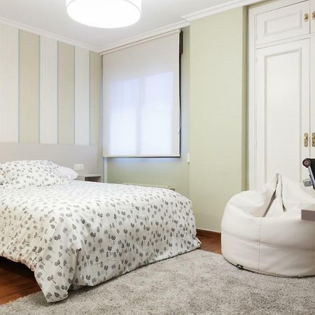 Zafiro Suites Saint-Jacques-de-Compostelle Extérieur photo
